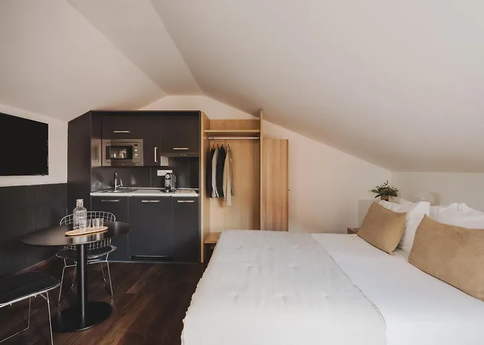 Casa Solayme Garrett Lisbon