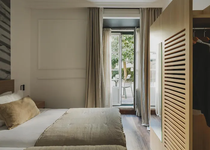 Casa Solayme Garrett *